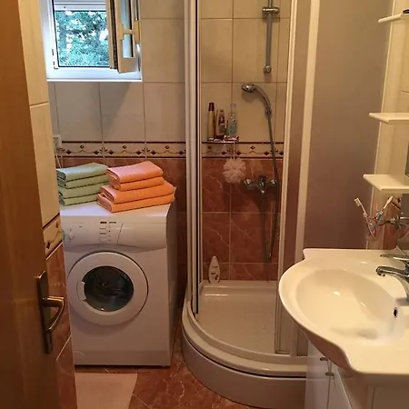 Apartment Sanja Baska Voda