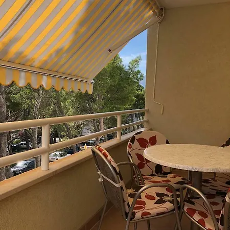 Sanja Apartment *